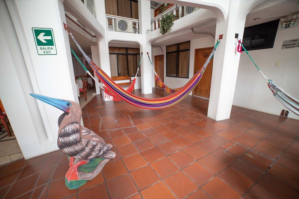 Hotel Red Booby Puerto Ayora  Eksteriør bilde